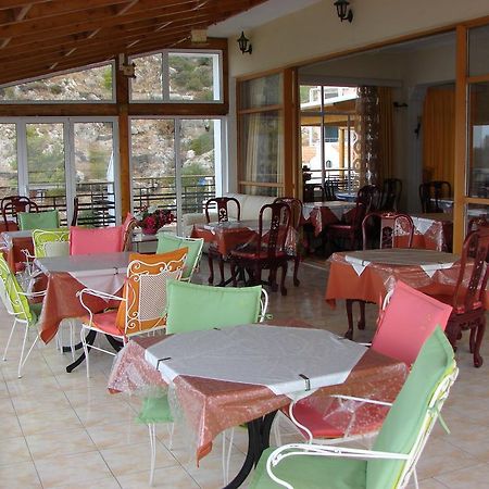 Petit Palais Hotel Loutráki Exteriör bild