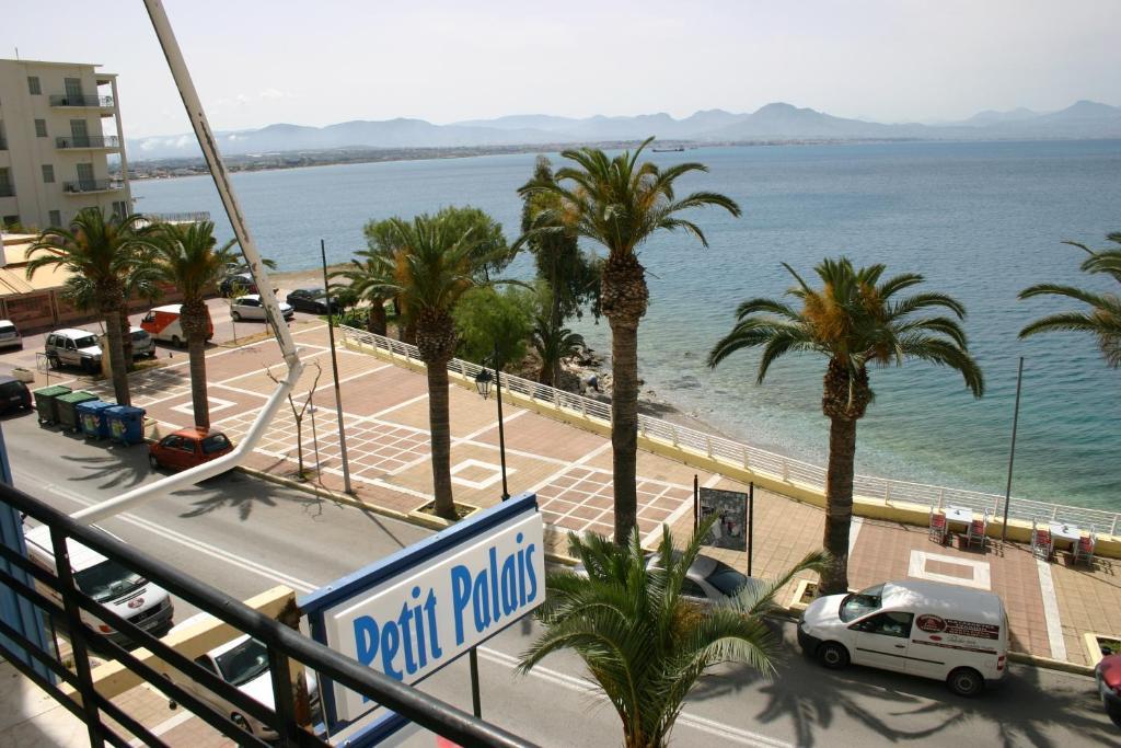 Petit Palais Hotel Loutráki Exteriör bild